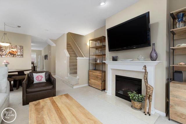 1048 Lakepointe Street A, Grosse Pointe Park, MI 48230