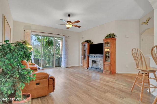 785 OAKLEAF PLANTATION Parkway 1634, Orange Park, FL 32065