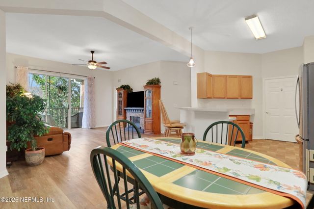 785 OAKLEAF PLANTATION Parkway 1634, Orange Park, FL 32065