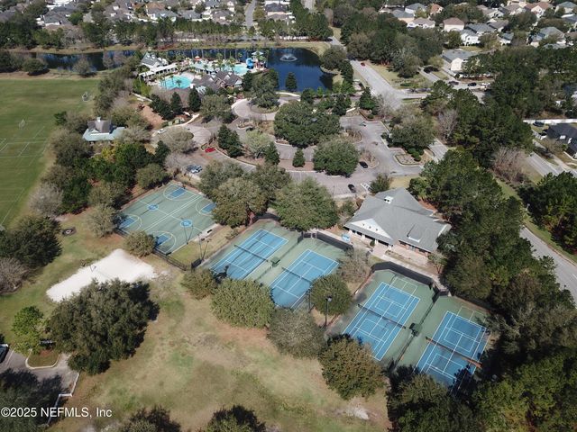785 OAKLEAF PLANTATION Parkway 1634, Orange Park, FL 32065
