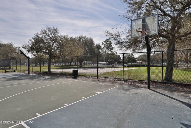 785 OAKLEAF PLANTATION Parkway 1634, Orange Park, FL 32065