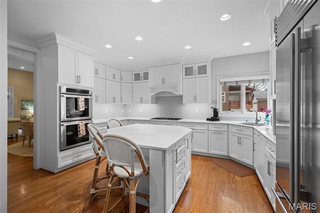 8116 Teasdale Avenue, University City, MO 63130