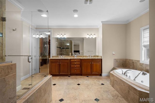 8116 Teasdale Avenue, University City, MO 63130