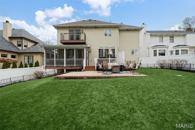 8116 Teasdale Avenue, University City, MO 63130