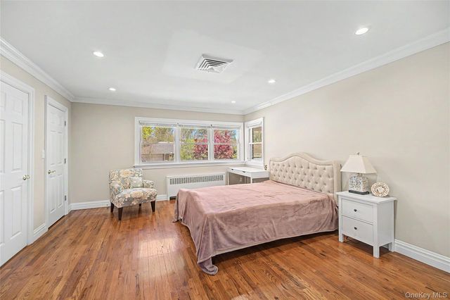 31 Edgemere Drive, Searingtown, NY 11507