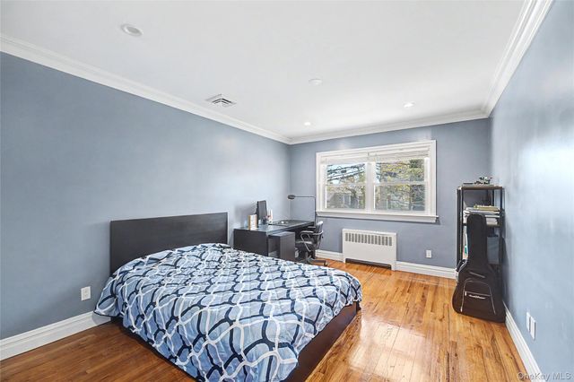 31 Edgemere Drive, Searingtown, NY 11507