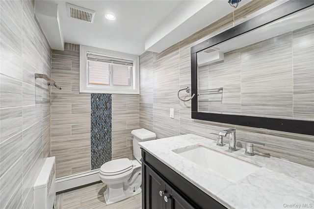 31 Edgemere Drive, Searingtown, NY 11507