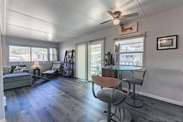 8712 N Magnolia Ave space 82 82, Canyon Areas, CA 92071