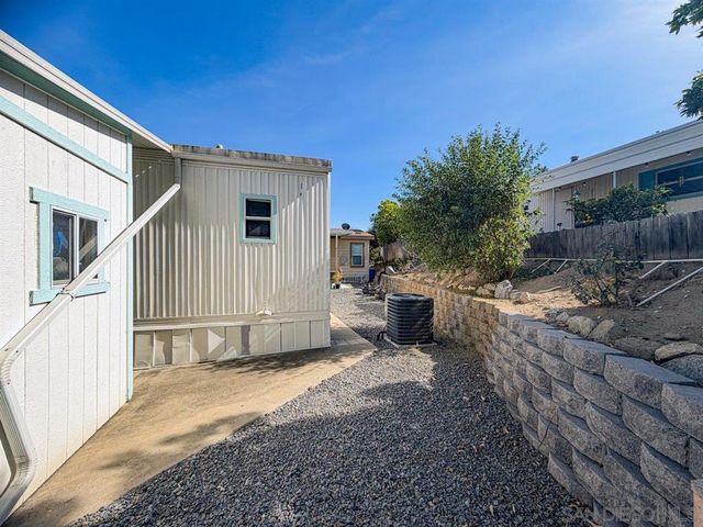 8712 N Magnolia Ave space 82 82, Canyon Areas, CA 92071