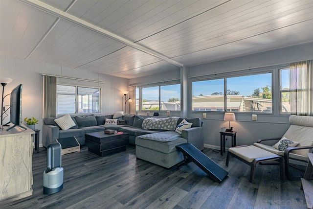 8712 N Magnolia Ave space 82 82, Canyon Areas, CA 92071