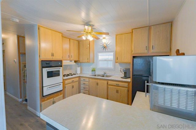 8712 N Magnolia Ave space 82 82, Canyon Areas, CA 92071