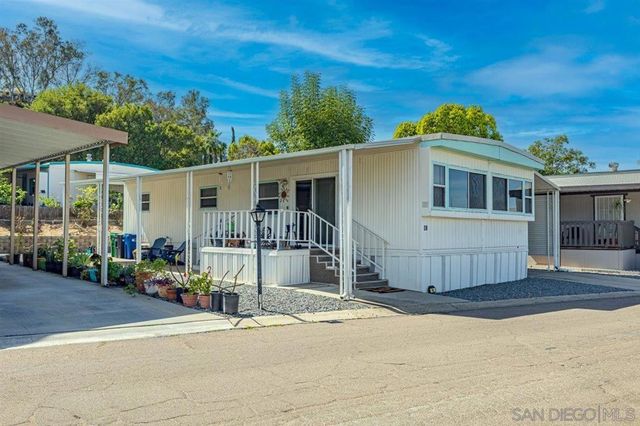 8712 N Magnolia Ave space 82 82, Canyon Areas, CA 92071