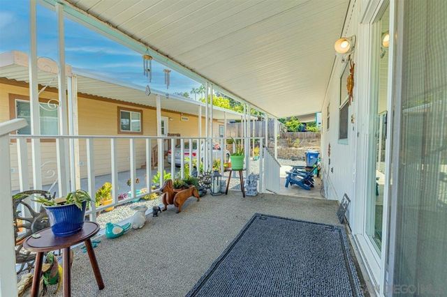 8712 N Magnolia Ave space 82 82, Canyon Areas, CA 92071