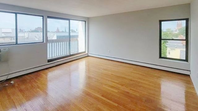 1643 Cambridge St 77, Cambridge, MA 02138