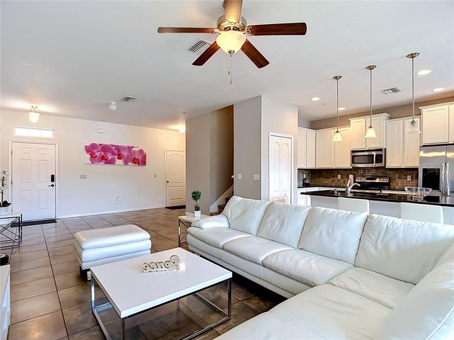 8615 ANDALUCIA FIELD DRIVE, Tampa, FL 33637
