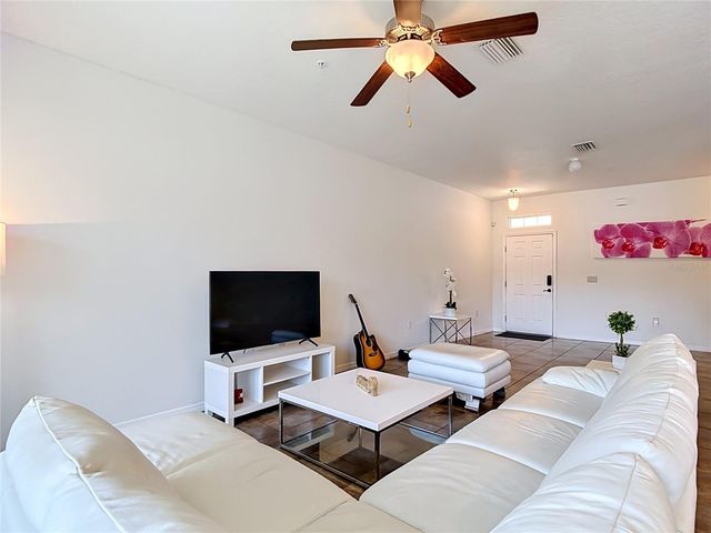 8615 ANDALUCIA FIELD DRIVE, Tampa, FL 33637