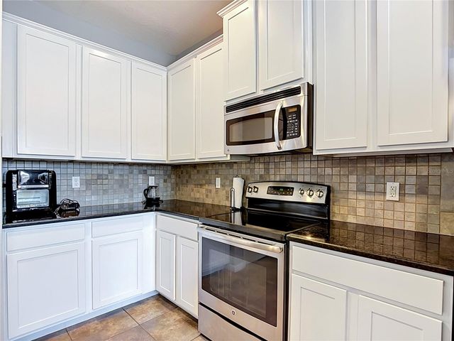 8615 ANDALUCIA FIELD DRIVE, Tampa, FL 33637