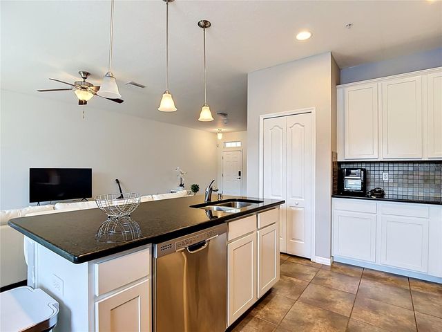 8615 ANDALUCIA FIELD DRIVE, Tampa, FL 33637