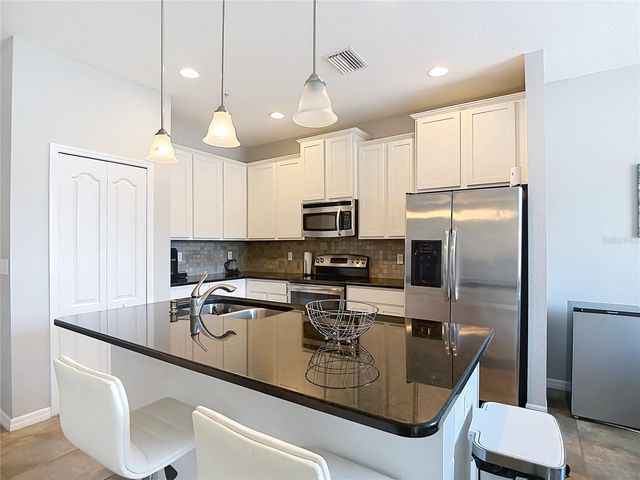 8615 ANDALUCIA FIELD DRIVE, Tampa, FL 33637