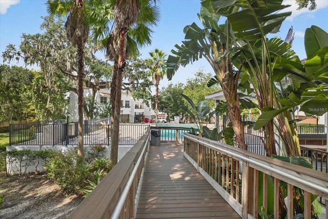 8615 ANDALUCIA FIELD DRIVE, Tampa, FL 33637