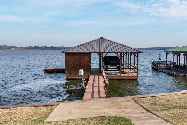 22766 Diamond Bay Drive, Frankston, TX 75763