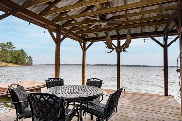 22766 Diamond Bay Drive, Frankston, TX 75763