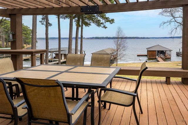 22766 Diamond Bay Drive, Frankston, TX 75763