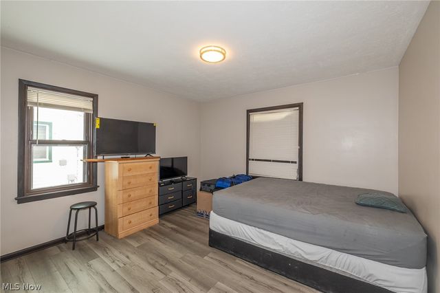 15497 Hummel Road, Brook Park, OH 44142