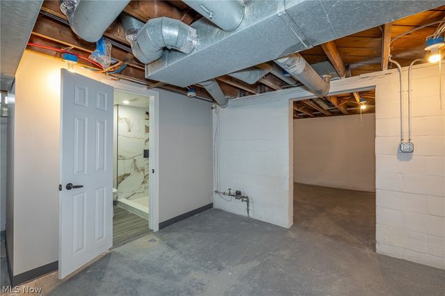 15497 Hummel Road, Brook Park, OH 44142