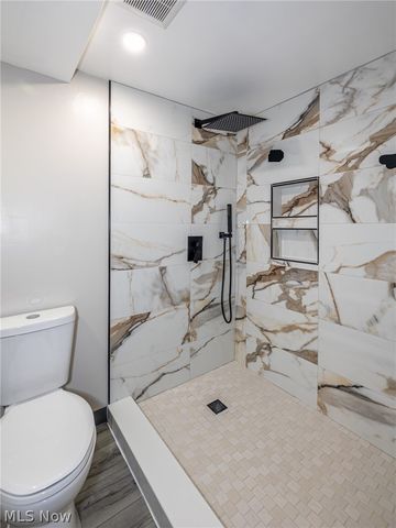 15497 Hummel Road, Brook Park, OH 44142