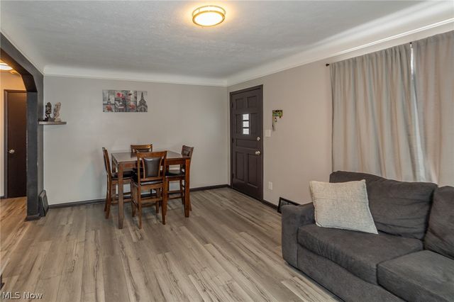 15497 Hummel Road, Brook Park, OH 44142