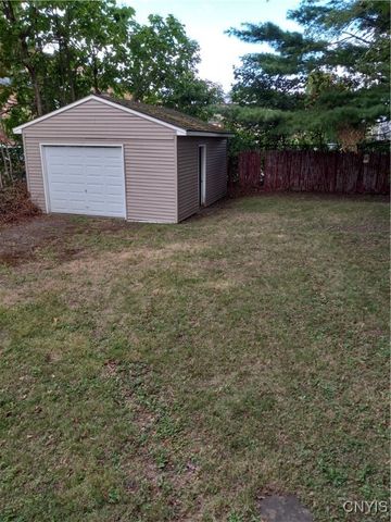 812 Warren Street, Utica, NY 13502