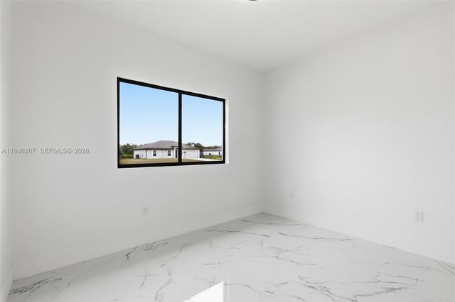 161 Blackstone Dr., Fort Myers, FL 33913