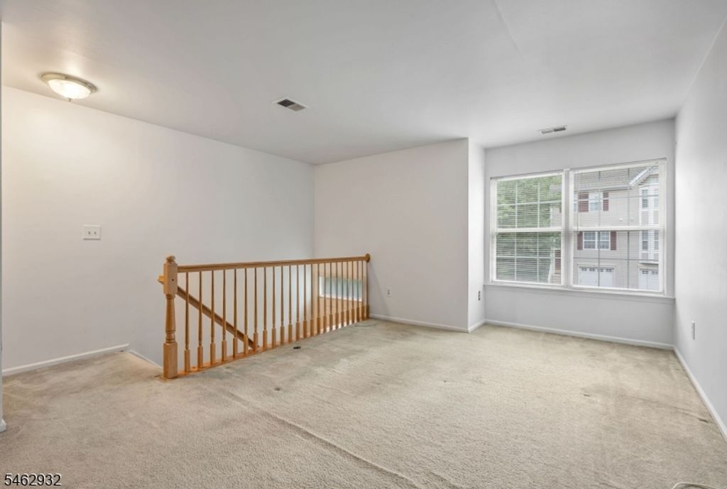 1140 Stafford St, Mahwah Twp., NJ 07430 — photo 3