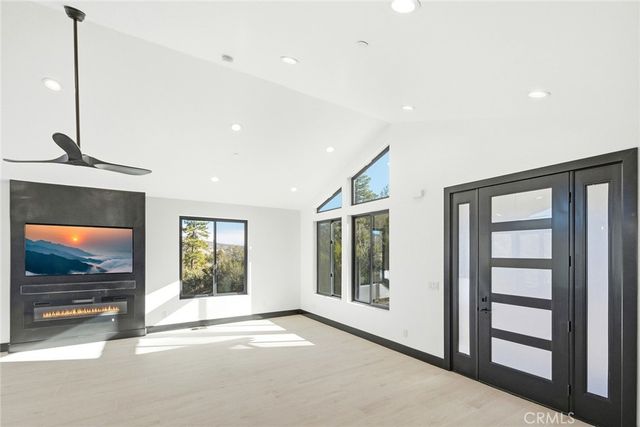 447 Tanglewood Drive, Big Bear City, CA 92314