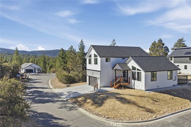 447 Tanglewood Drive, Big Bear City, CA 92314