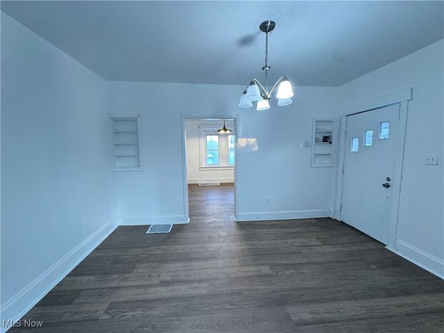 117 Kent Court, Akron, OH 44305