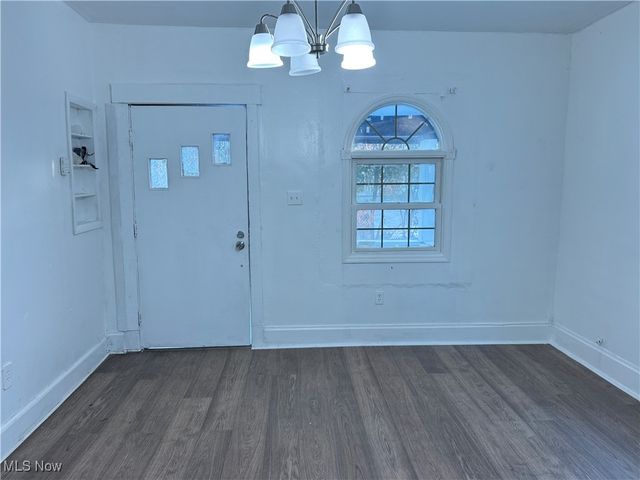 117 Kent Court, Akron, OH 44305