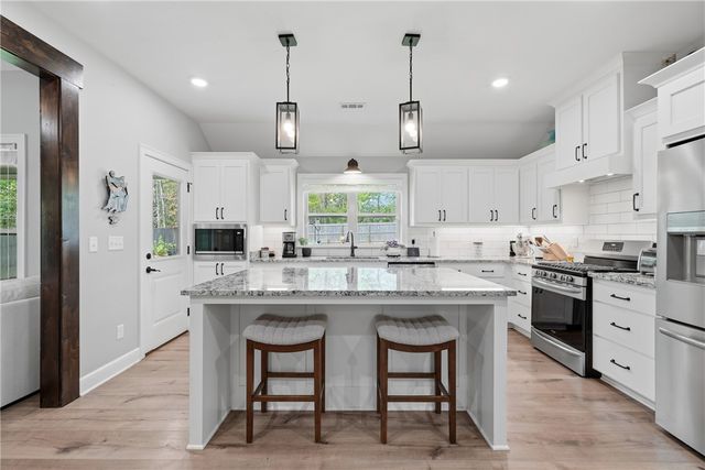 69 Ayr Drive, Bella Vista, AR 72715