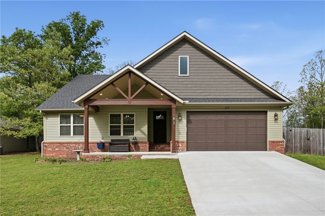 69 Ayr Drive, Bella Vista, AR 72715