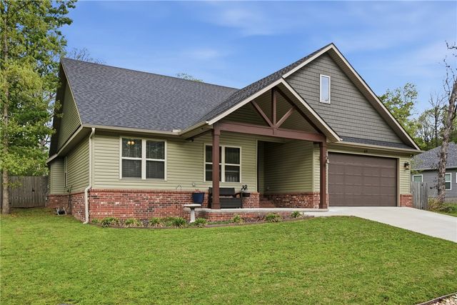69 Ayr Drive, Bella Vista, AR 72715
