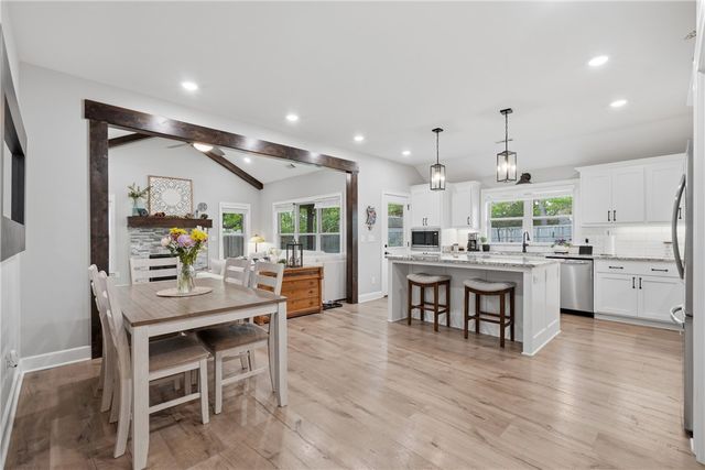 69 Ayr Drive, Bella Vista, AR 72715