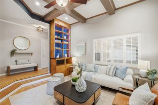 18730 Hatteras 47, Tarzana, CA 91356