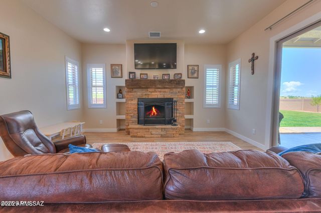 6321 E RED OAK Circle, Hereford, AZ 85615