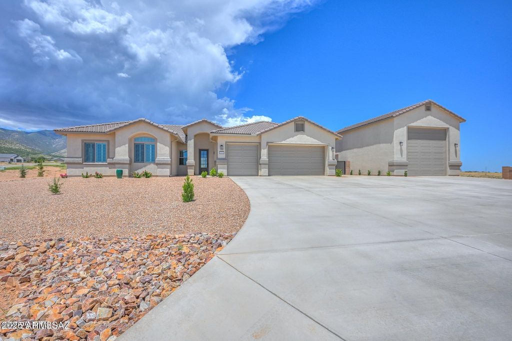 6321 E RED OAK Circle, Hereford, AZ 85615