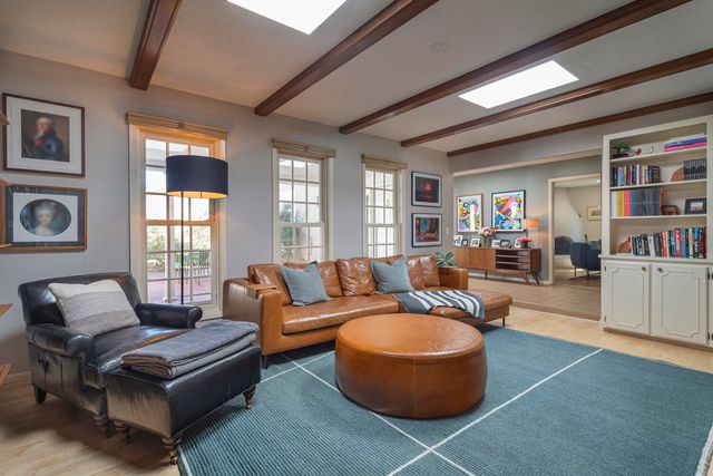 7504 Vista del Arroyo Avenue NE, Albuquerque, NM 87109