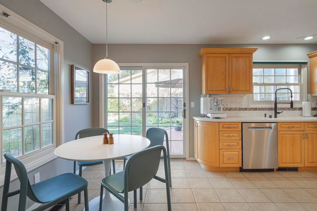 7504 Vista del Arroyo Avenue NE, Albuquerque, NM 87109