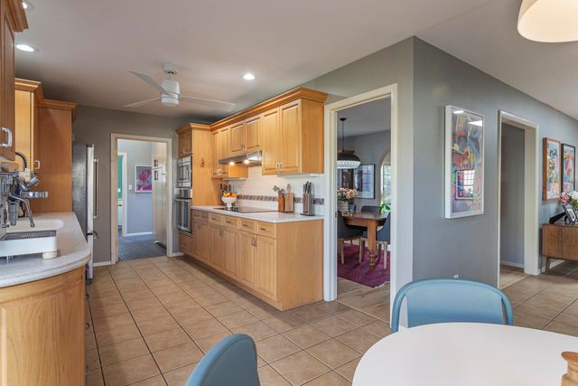 7504 Vista del Arroyo Avenue NE, Albuquerque, NM 87109