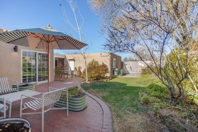 7504 Vista del Arroyo Avenue NE, Albuquerque, NM 87109