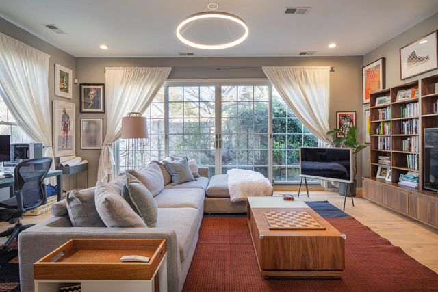 7504 Vista del Arroyo Avenue NE, Albuquerque, NM 87109